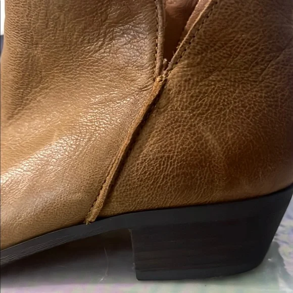 Lucky Brand Tan Chelsea Boots Timeless Design - Picture 12 of 12
